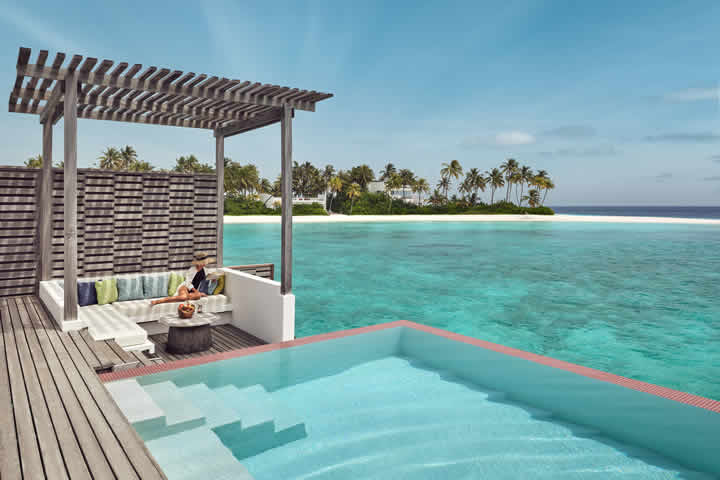 Jumeirah Maldives Olhahali Island 2023: luxury water pool villa